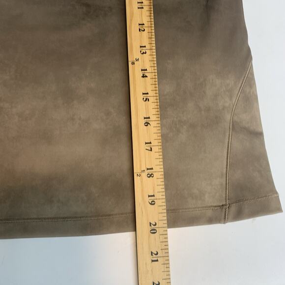 Athleta Shirt Womens 1X Tank Top Shanti Watercolor Stripe Crop Mortar Mushroom - Picture 8 of 8